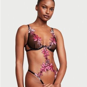 Victoria's Secret Very Sexy Ziggy Glam Floral Embroidery Unlined Cutout Teddy XL